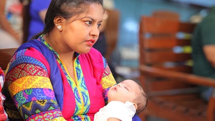 मां का पहला दूध क्यों होता है है शिशु के लिए सबसे महत्वपूर्ण मां का पहला दूध क्यों होता है है शिशु के लिए सबसे महत्वपूर्ण