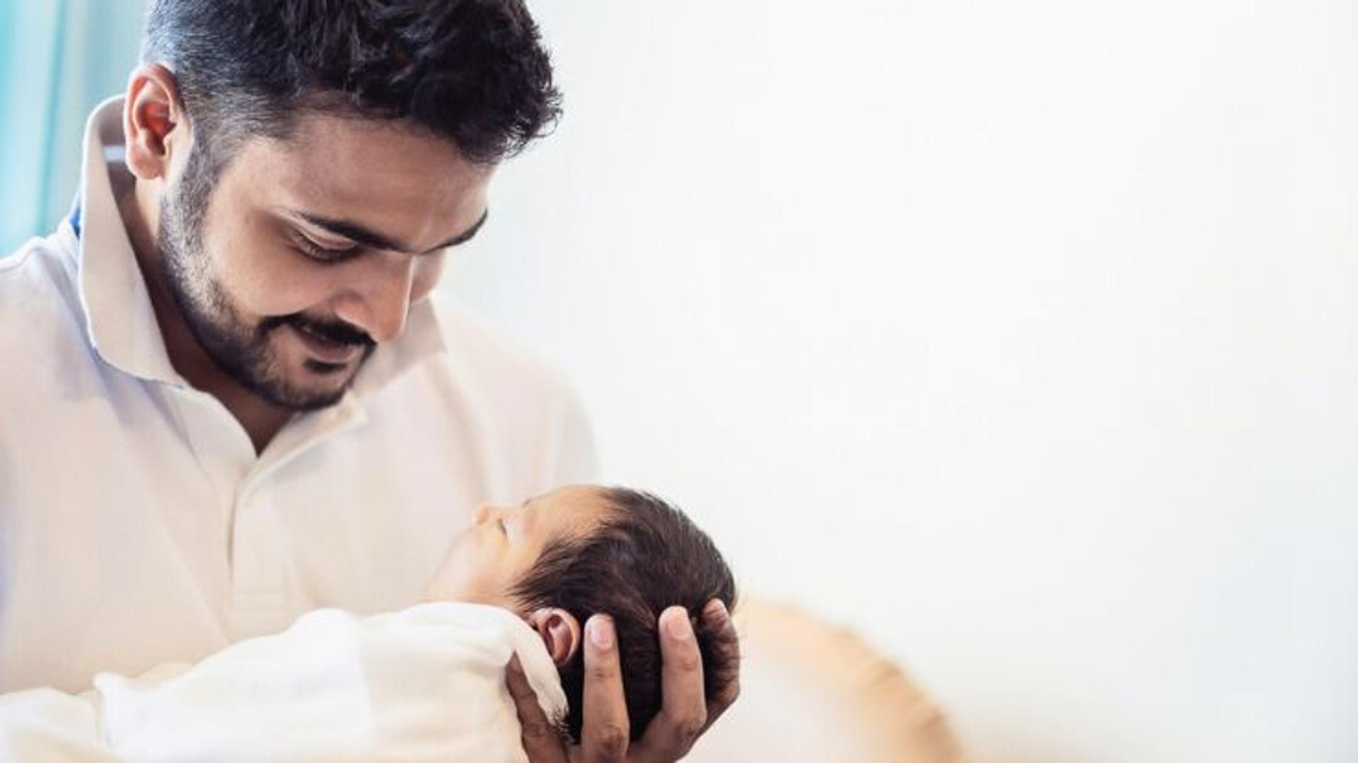 Father's Day 2025: 15 Heartfelt Messages to Send to your Father 
