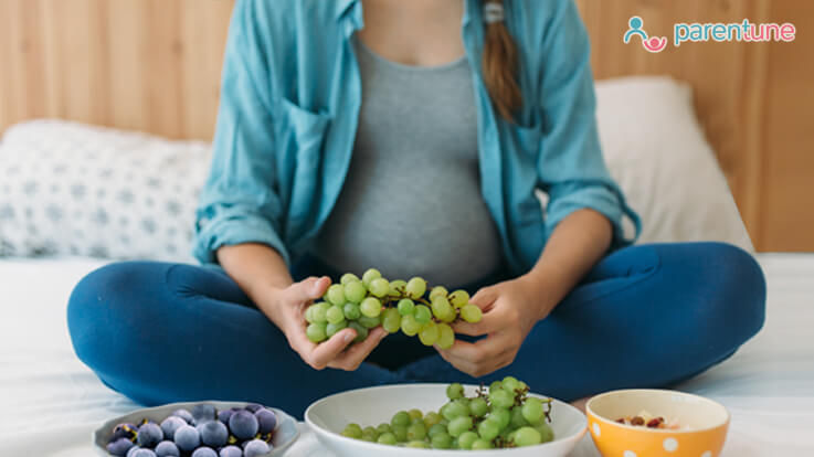 eating-grapes-during-pregnancy-benefits-side-effects-and-more