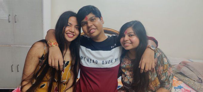 मिसाल जीवनरक्षक बनकर सामने आई 2 बहनें भाई को लिवर डोनेट कर बचाई जान मिसाल जीवनरक्षक बनकर सामने आई 2 बहनें भाई को लिवर डोनेट कर बचाई जान