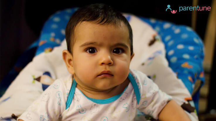 बच्चे की ज्यादा तस्वीरें लेने से हो सकता है वो परेशान बच्चे की ज्यादा तस्वीरें लेने से हो सकता है वो परेशान