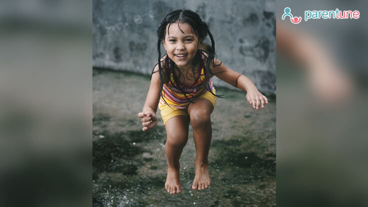 मानसून में बच्चे को बीमारी से बचाएंगे ये आसान उपाय मानसून में बच्चे को बीमारी से बचाएंगे ये आसान उपाय